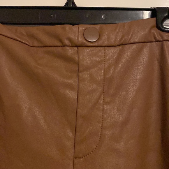 Leather like pants - Picture 2 of 5